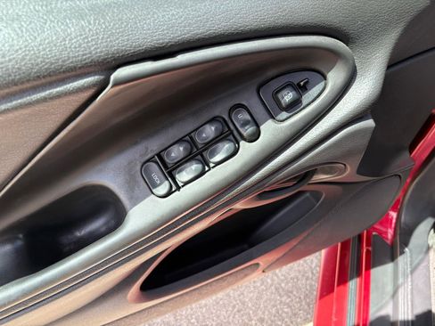 Used 2004 Ford Mustang 2dr CONVERTIBLE V6 image 24