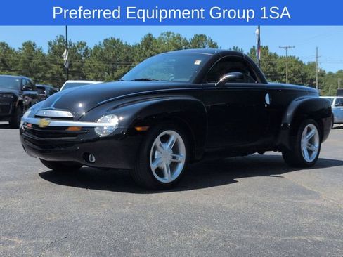Used 2003 Chevrolet SSR RWD image 7