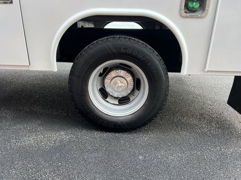 Used 2021 RAM 3500 Tradesman w/ Cold Weather Group image 8