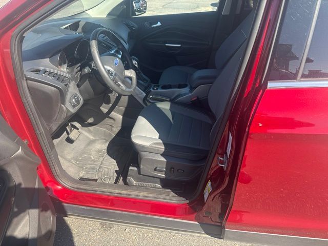 Used 2015 Ford Escape SE AWD/4WD image 10