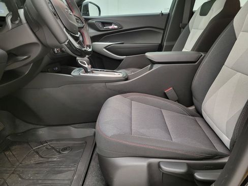 New 2026 Chevrolet Trax RS w/ Sunroof Package FWD image 26