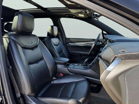 Used 2024 Cadillac XT6 Luxury w/ LPO, Floor Liner Package image 57