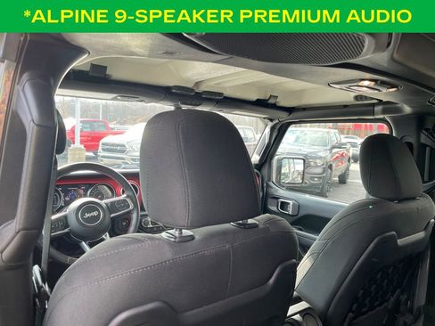 Used 2022 Jeep Gladiator Rubicon w/ LED Lighting Group image 17