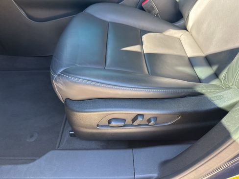 Certified 2024 Cadillac XT4 Luxury w/ Cold Weather Package image 16