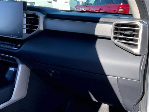 Used 2024 Toyota Tundra Limited image 18