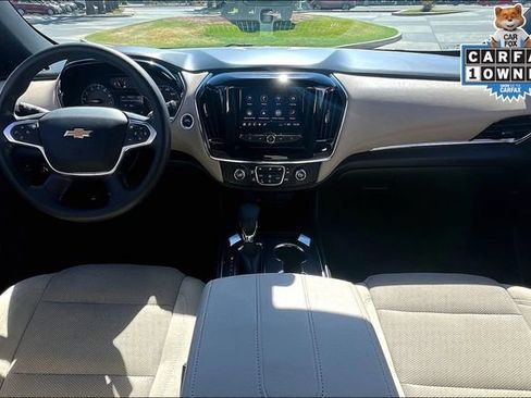 Used 2023 Chevrolet Traverse LS FWD image 15
