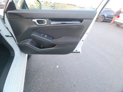 Certified 2024 Honda Civic EX image 30