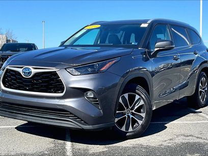Used 2023 Toyota Highlander XLE