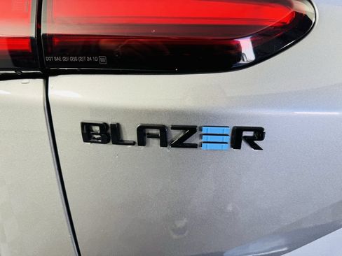 Used 2024 Chevrolet Blazer EV RS AWD/4WD image 27