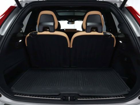 Used 2024 Volvo XC90 B6 Ultimate w/ Protection Package Premier AWD/4WD image 12