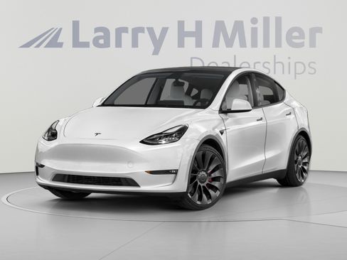 Used 2022 Tesla Model Y Long Range AWD/4WD image 1
