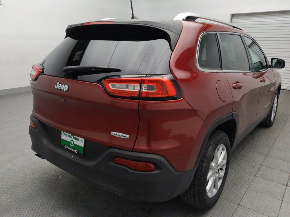 Used 2016 Jeep Cherokee Latitude FWD image 9