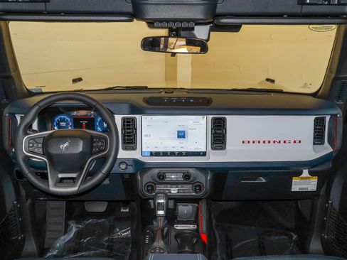 New 2026 Ford Bronco Heritage Edition AWD/4WD image 25