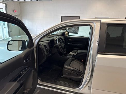 Used 2017 Chevrolet Colorado Z71 AWD/4WD image 20