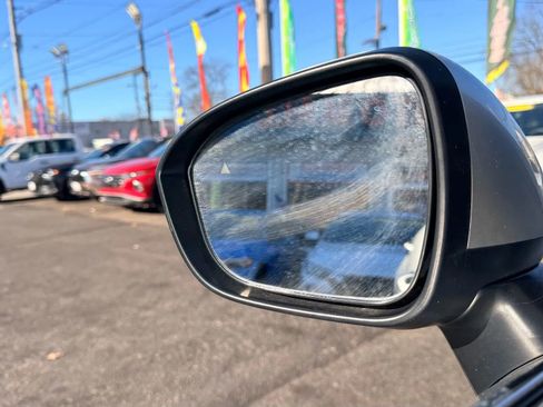 Used 2024 Mitsubishi Outlander Ralliart image 14