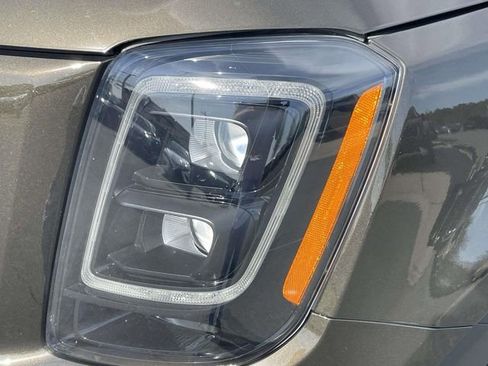 Certified 2022 Kia Telluride SX w/ SX Prestige Package image 15