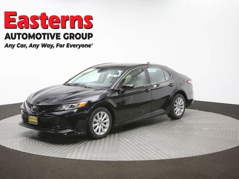 Used 2019 Toyota Camry LE FWD image 57