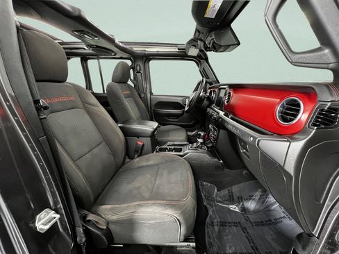 Used 2021 Jeep Wrangler Unlimited Rubicon AWD/4WD image 36