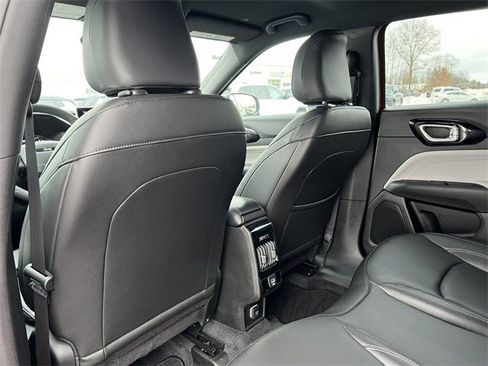New 2025 Jeep Compass Limited image 29