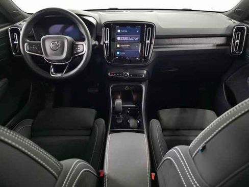 Certified 2023 Volvo XC40 Recharge Ultimate w/ Protection Package Premier image 16