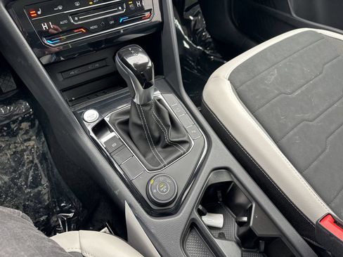 New 2026 Volkswagen Taos SE AWD/4WD image 55