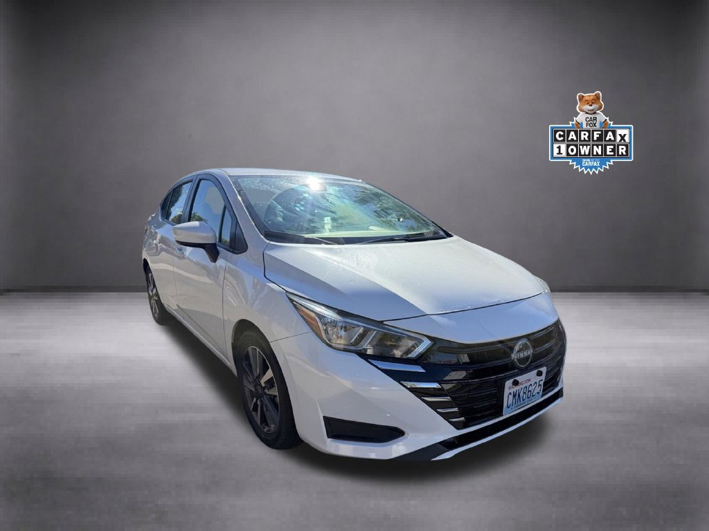 Used 2024 Nissan Versa SV FWD image 2
