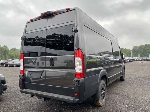 Used 2025 RAM ProMaster 3500 w/ Quick Order Package 22H SLT+ FWD image 3