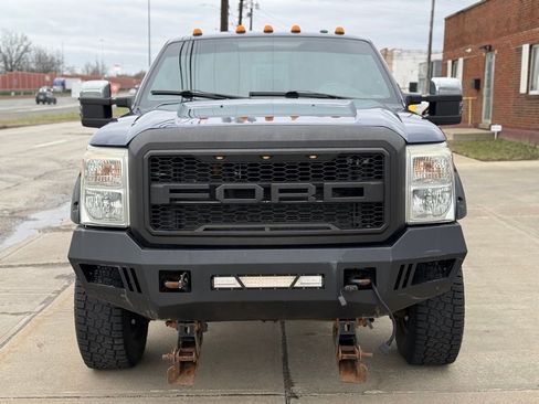 Used 2011 Ford F250 Lariat w/ Lariat Ultimate Pkg image 2