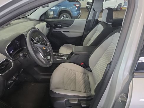 Used 2019 Chevrolet Equinox LS FWD image 5
