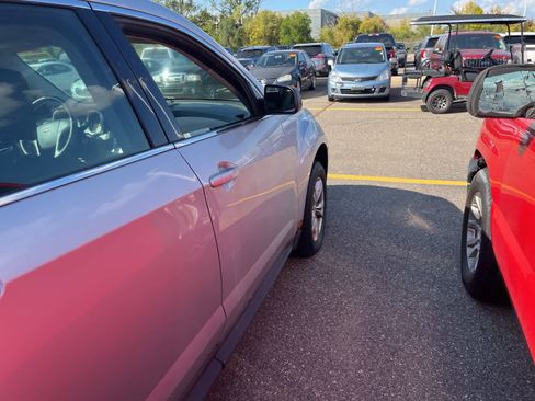 Used 2011 Chevrolet Equinox LS image 17