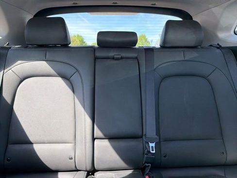 Used 2022 Hyundai Kona Limited image 30