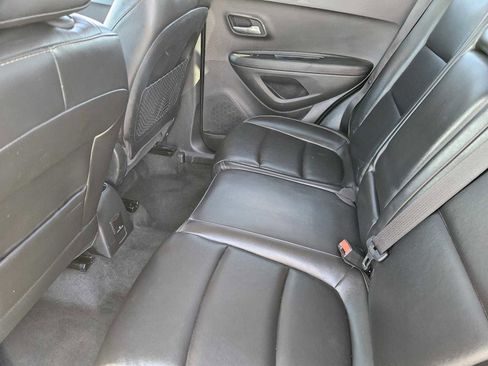 Used 2017 Chevrolet Trax Premier w/ Driver Confidence II Package image 29