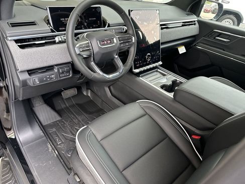 New 2026 GMC Sierra EV Elevation w/ LPO, Elevation Dark Package image 12