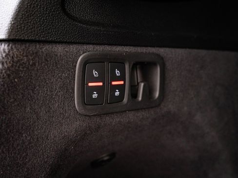 Used 2018 Audi Q7 3.0T Prestige w/ Prestige Package image 24