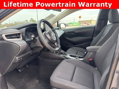 Used 2024 Toyota Corolla LE image 2