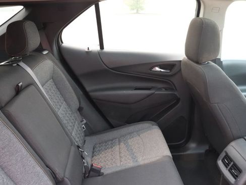 Used 2022 Chevrolet Equinox LT FWD image 19