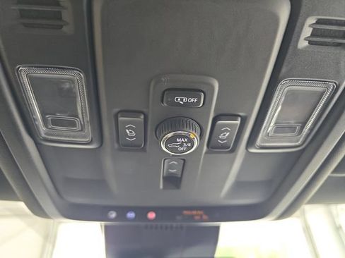 Certified 2025 GMC Yukon Denali AWD/4WD image 22