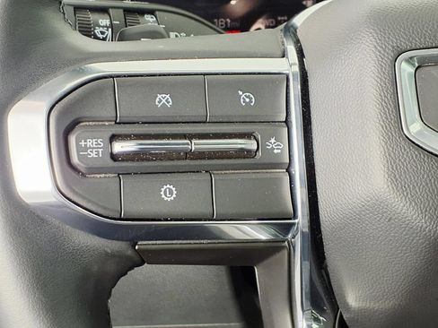 Used 2025 GMC Terrain Elevation w/ Black Edition AWD/4WD image 15