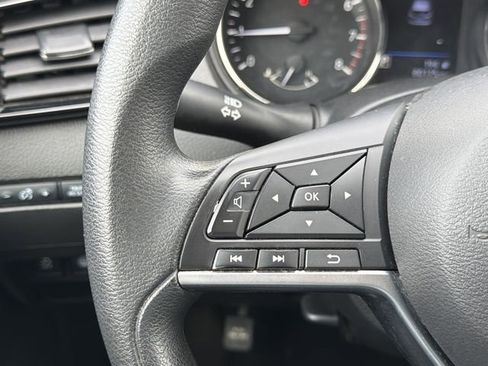 Used 2021 Nissan Rogue Sport S FWD image 9