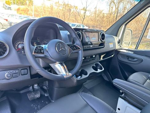 New 2025 Mercedes-Benz Sprinter 3500 image 12