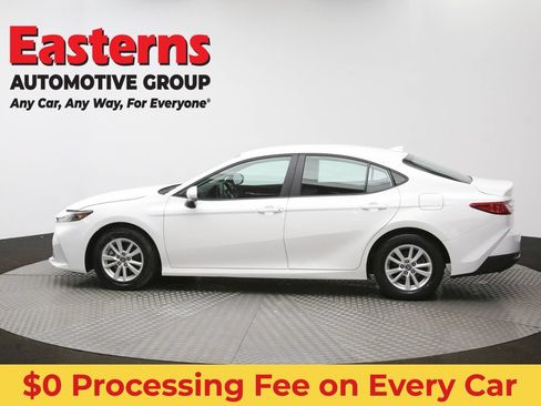 Used 2025 Toyota Camry LE FWD image 61