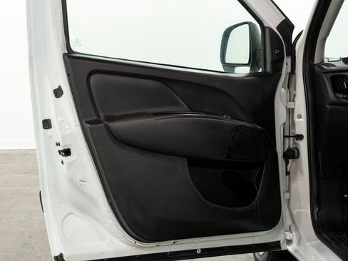 Used 2021 RAM ProMaster City Tradesman SLT image 5