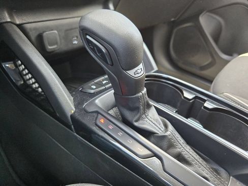 Used 2025 Chevrolet TrailBlazer LT AWD/4WD image 18