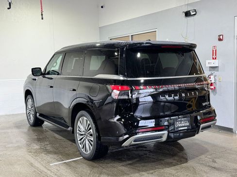 Certified 2025 INFINITI QX80 Luxe image 6