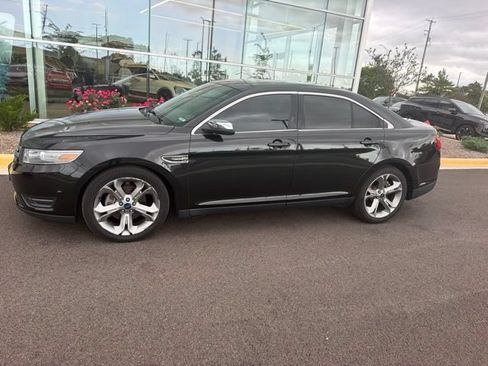 Used 2013 Ford Taurus Limited FWD image 3