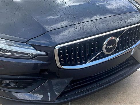 Certified 2025 Volvo V60 B5 Cross Country Plus AWD/4WD image 38