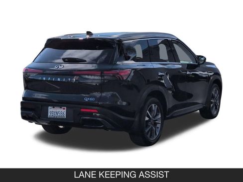 Certified 2025 INFINITI QX60 Luxe FWD image 8