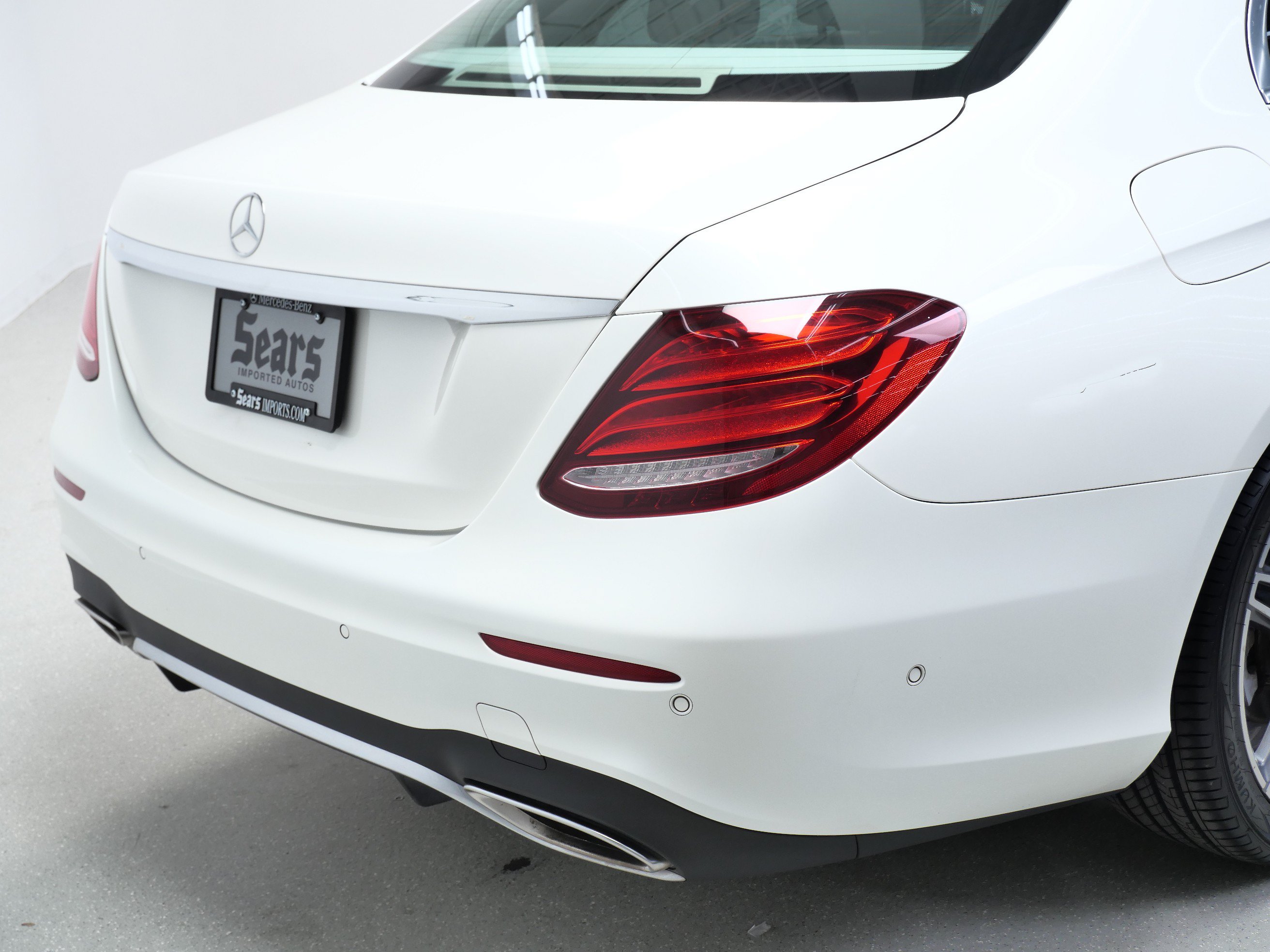 Used 2018 Mercedes-Benz E 300 image 5
