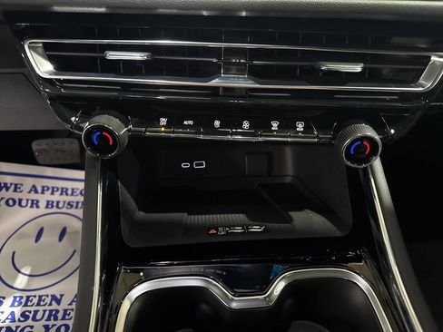 New 2026 Chevrolet Traverse LT w/ Midnight/Sport Edition image 33