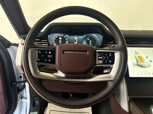 New 2025 Land Rover Range Rover SE image 36